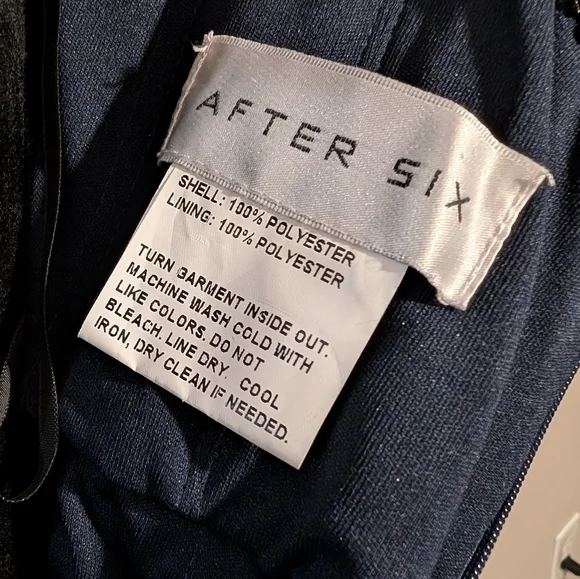 AFTER SIX Women’s Off the Shoulder Evening Gown Navy Blue Size 6 R NWOT - Picture 9 of 11